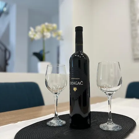 Katarina Sveti Filip i Jakov