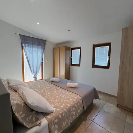 Katarina Tatil Evi *